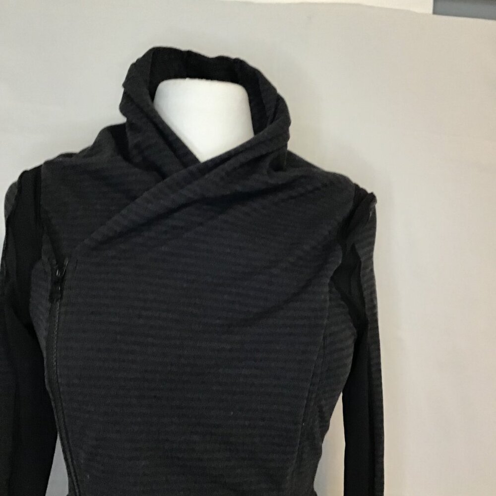 Lululemon Bhakti Yoga Jacket Size 6 - Picture 7 of 16